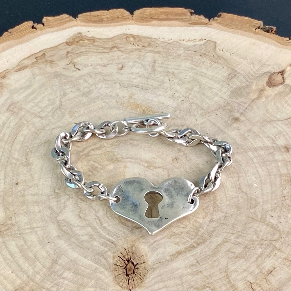 Silver Heart with Key Hole Bracelet